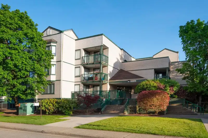 214 20454 53 AVENUE - photo 1 of 25