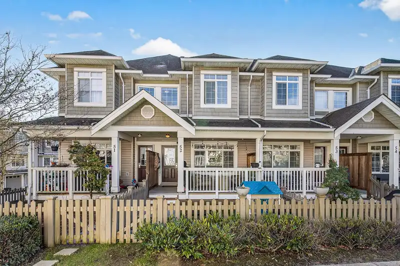 52 6852 193 STREET - photo 1 of 36