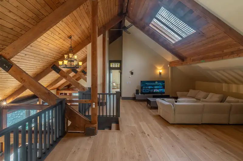 9260 SIDAWAY ROAD - photo 1 of 40