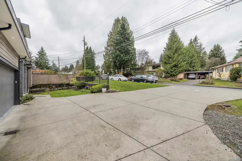 1025 RANCH PARK WAY - photo 3 of 40