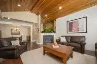 825 ROBINSON STREET - thumbnail 3