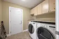 825 ROBINSON STREET - thumbnail 24