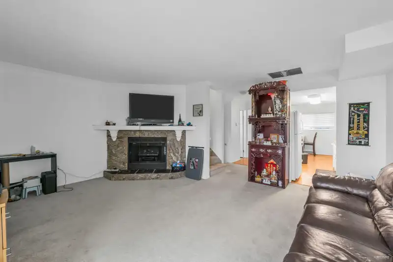 51 27272 32 AVENUE - photo 3 of 32