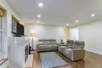 35 1561 BOOTH AVENUE - thumbnail 3