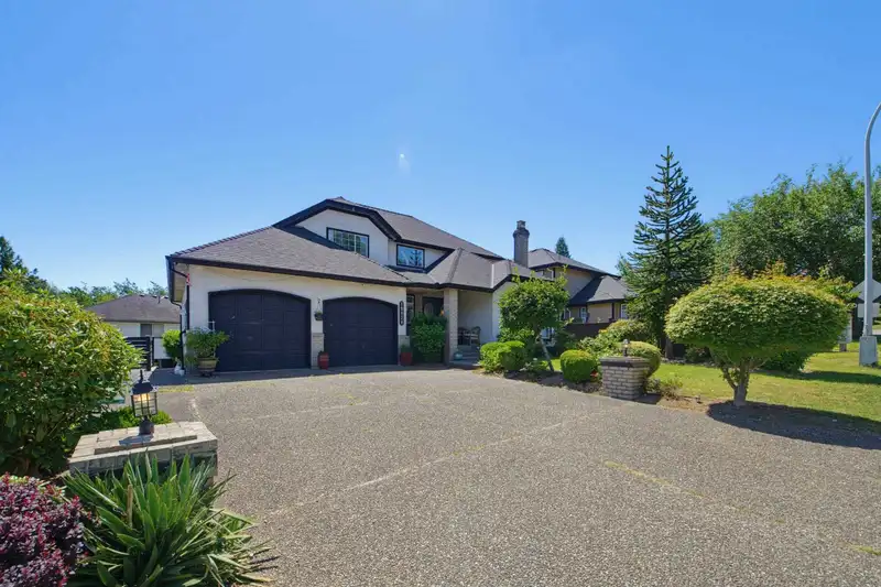 19028 58 AVENUE - photo 1 of 40