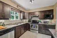 20532 42A AVENUE - thumbnail 8