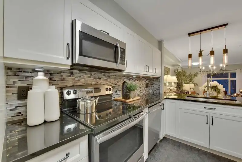 77 7179 201 STREET - photo 4 of 26