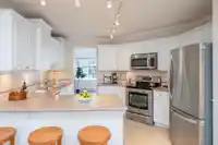 651 ST. ANDREWS AVENUE - thumbnail 11