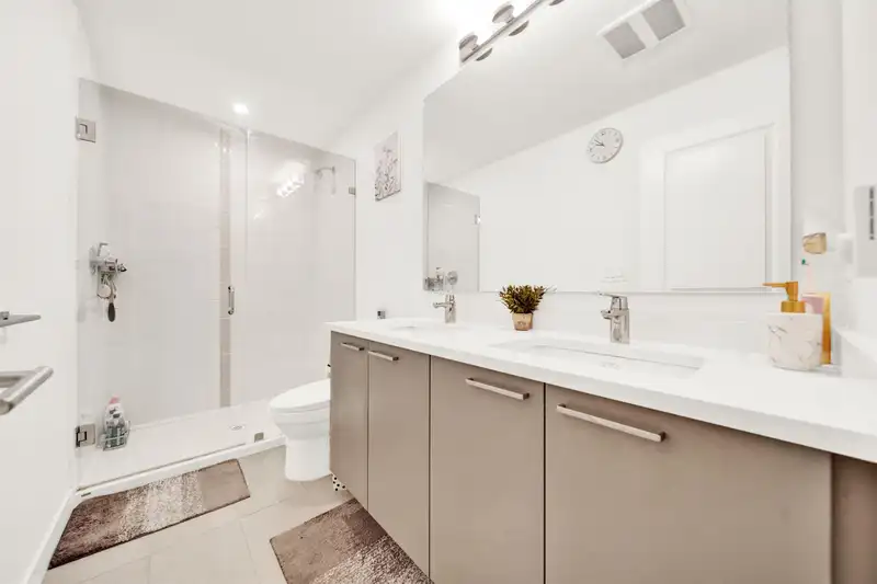 B208 20834 80 AVENUE - photo 3 of 32