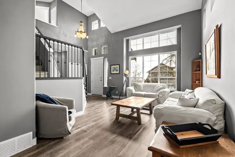 2517 PLATINUM LANE - photo 3 of 40