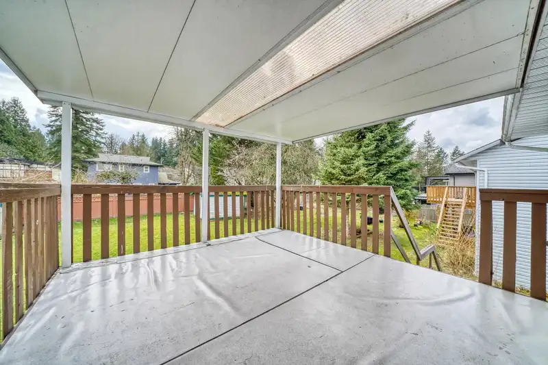 11866 98 AVENUE - photo 2 of 40