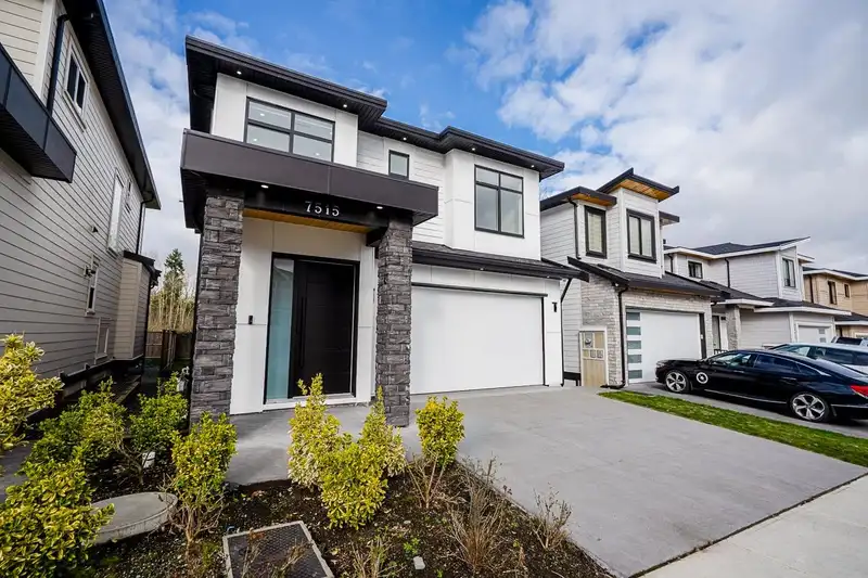 7515 205 STREET - photo 1 of 40