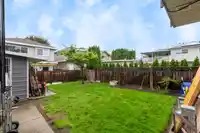 7489 ROSEWOOD STREET - thumbnail 2