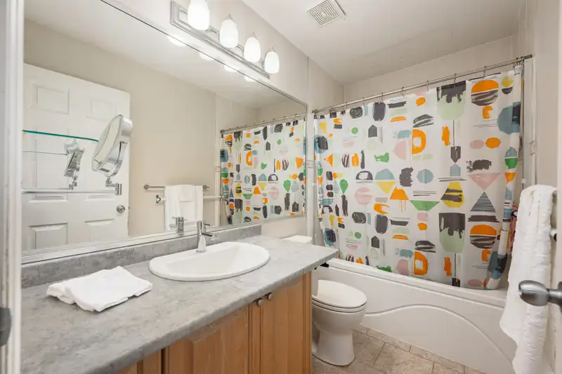 7489 ROSEWOOD STREET - photo 4 of 21
