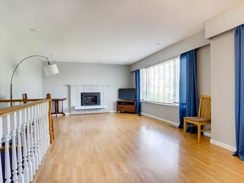 15866 NORTH BLUFF ROAD - photo 1 of 26