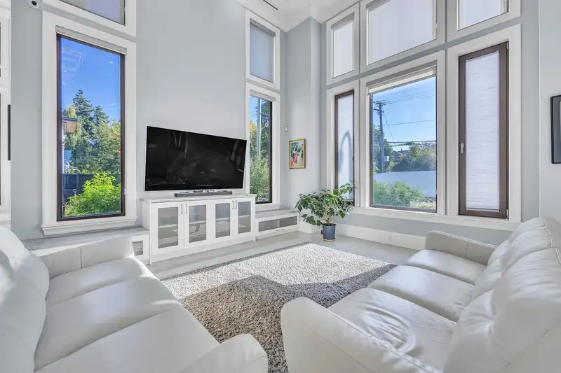 6031 WOODWARDS ROAD - photo 4 of 28