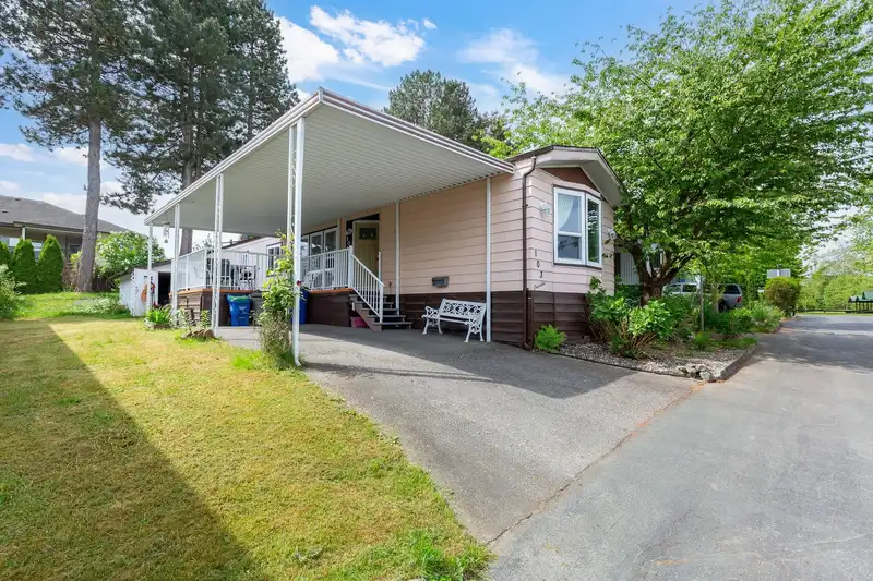 103 8224 134 STREET - photo 1 of 34