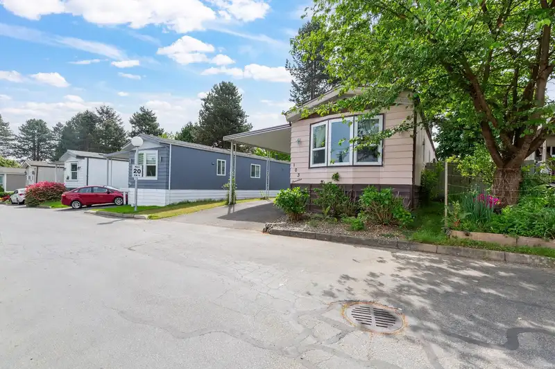 103 8224 134 STREET - photo 2 of 34