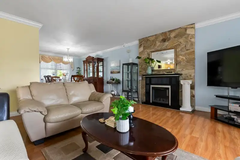 8825 160 STREET - photo 4 of 40