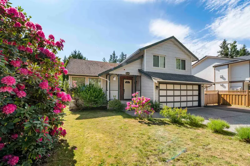 4483 208 STREET - photo 2 of 40