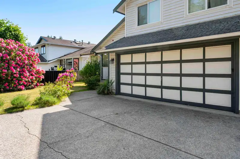 4483 208 STREET - photo 4 of 40