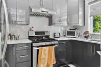 11890 GILMOUR CRESCENT - thumbnail 4