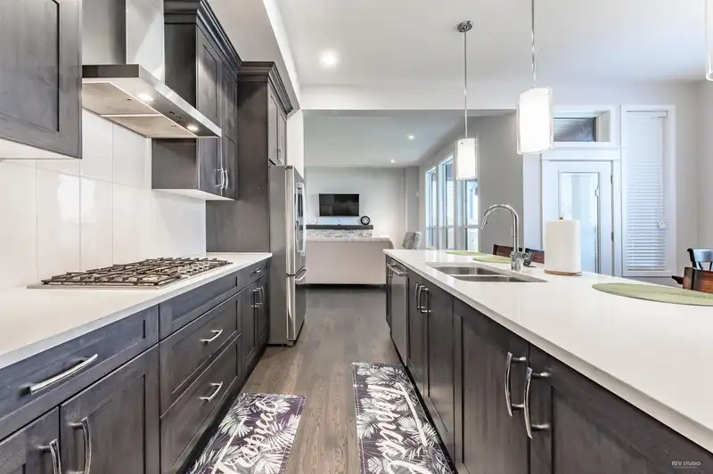 3565 SHEFFIELD AVENUE - photo 4 of 36