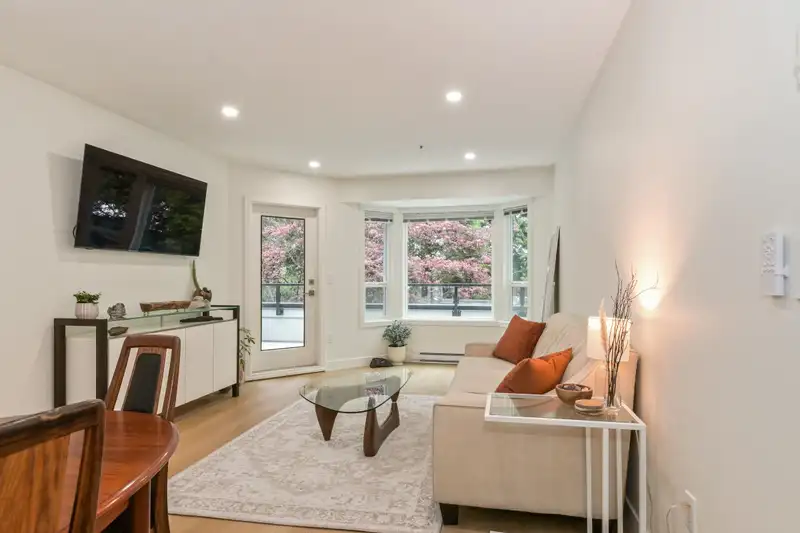 203 2700 MCCALLUM ROAD - photo 1 of 28