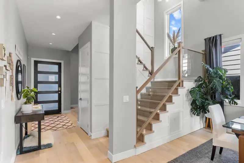 1668 DUNCAN DRIVE - photo 2 of 27