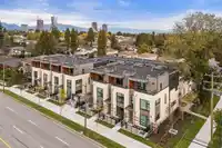 3 6768 OAK STREET - thumbnail 1
