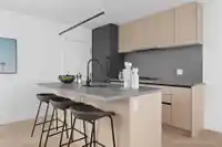 3 6768 OAK STREET - thumbnail 3