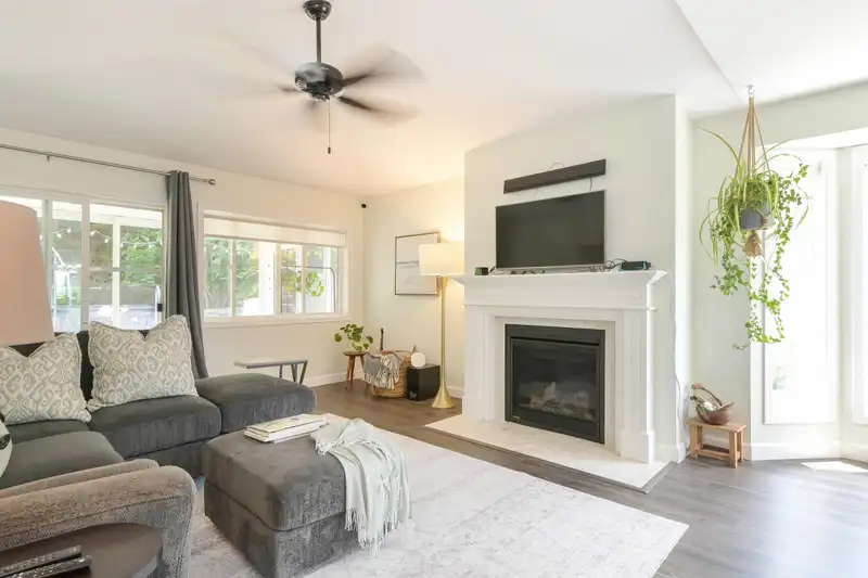 192 6001 PROMONTORY ROAD - photo 4 of 29