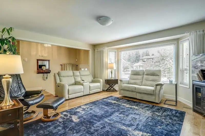 19719 116B AVENUE - photo 4 of 40