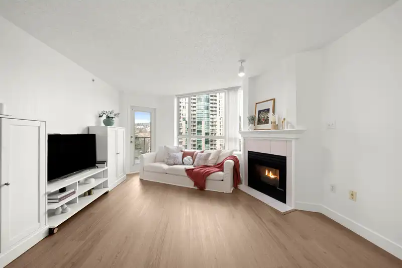 608 1190 PIPELINE ROAD - photo 2 of 37