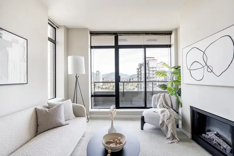 2305 2345 MADISON AVENUE - photo 1 of 40