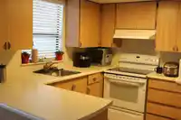 208 7165 133 STREET - thumbnail 7