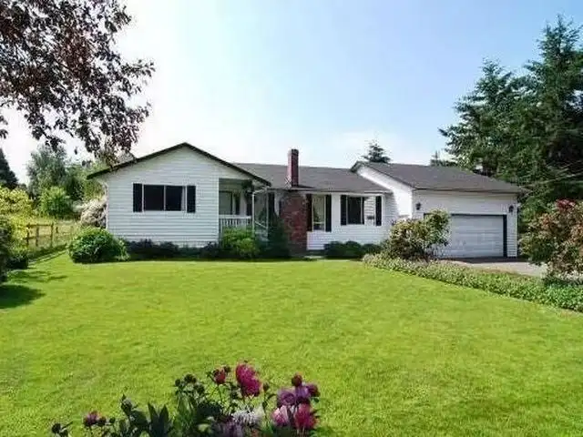 18572 76 AVENUE - photo 1 of 20
