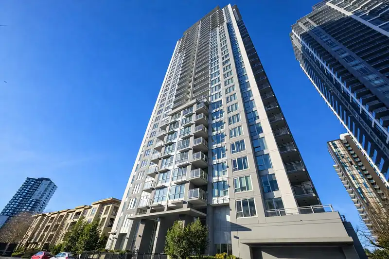 1508 13325 102A AVENUE - photo 1 of 32