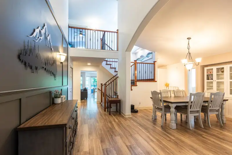 10471 SLATFORD STREET - photo 3 of 39