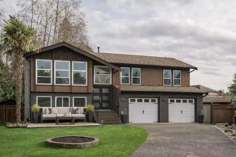 286 ROBSON PLACE - photo 1 of 29