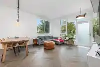 528 W 30TH AVENUE - thumbnail 4