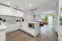 528 W 30TH AVENUE - thumbnail 8