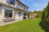 1946 143A STREET - thumbnail 26