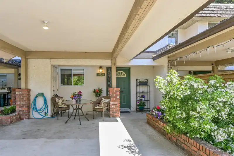 11670 RITCHIE AVENUE - photo 2 of 29