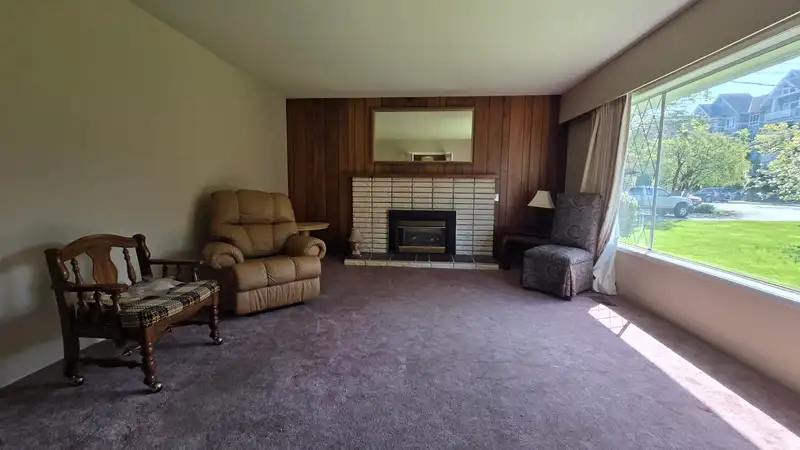 8051 JONES ROAD - photo 3 of 20