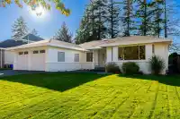 4719 215A STREET - thumbnail 1