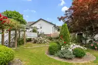 6322 171A STREET - thumbnail 28