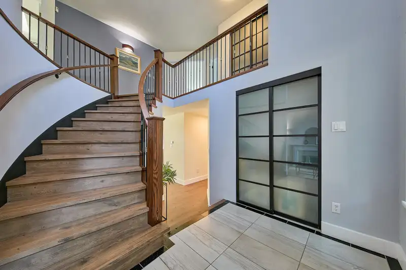 12485 205 STREET - photo 3 of 36