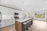 63 7059 210 STREET - thumbnail 16