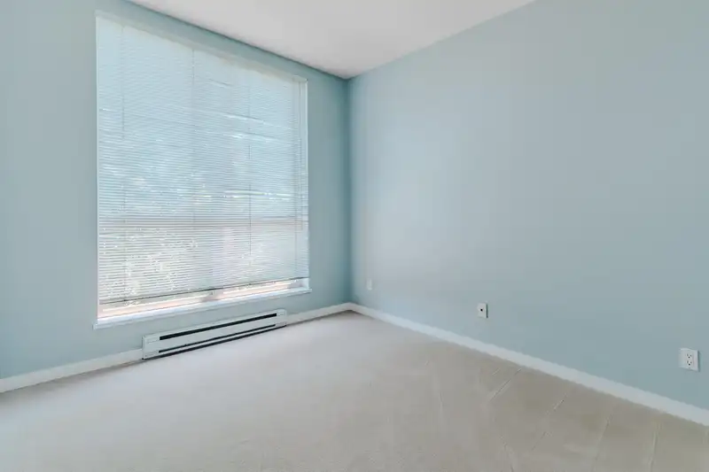 416 15988 26 AVENUE - photo 4 of 28